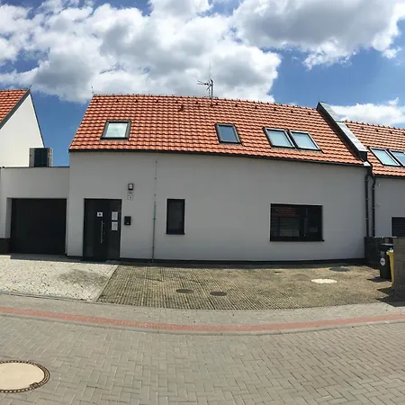 Appartamento Vilabyty S Vířivkou Nebo Zahradou A Výhledem Na Zámek Mikulov